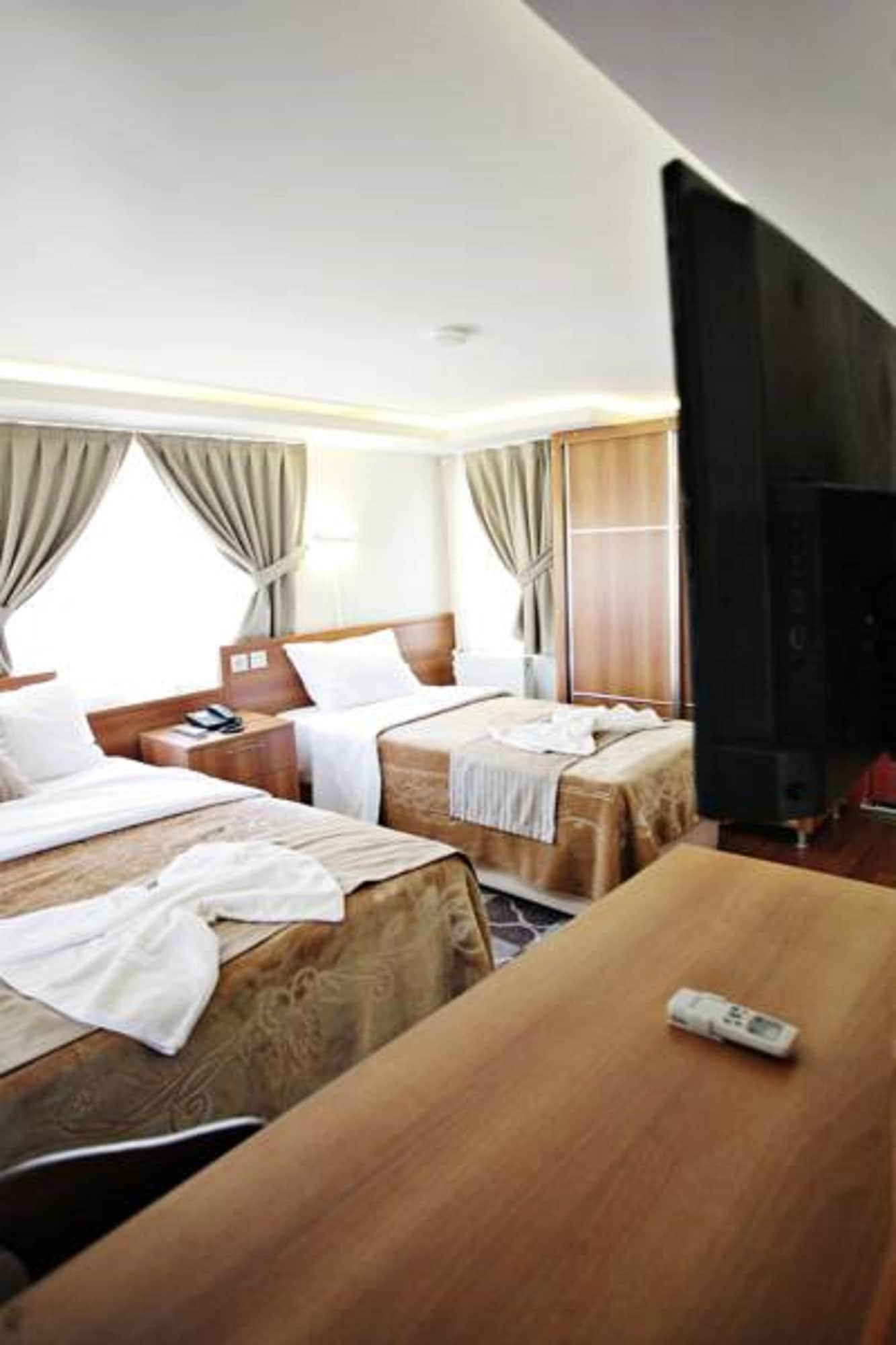 Taksim Palace Hotel Estambul Exterior foto